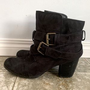 Slouchy American eagle booties!